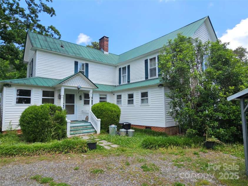 368 Settlemyre Road, Morganton, NC 28655.  MLS# CAR4264485, YatesRealty ID 18943. 