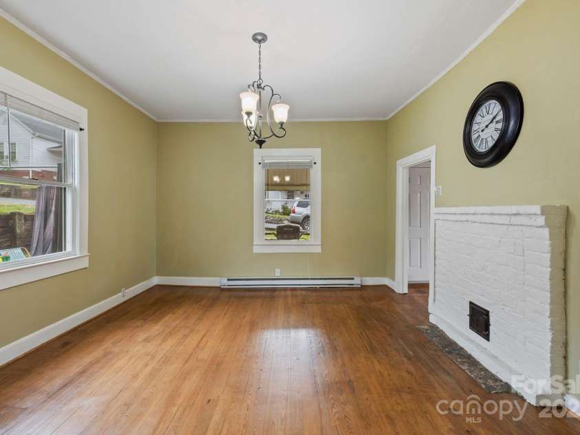 61 First Street, Marion, NC 28752.  MLS# CAR4265191, YatesRealty ID 18947. 
