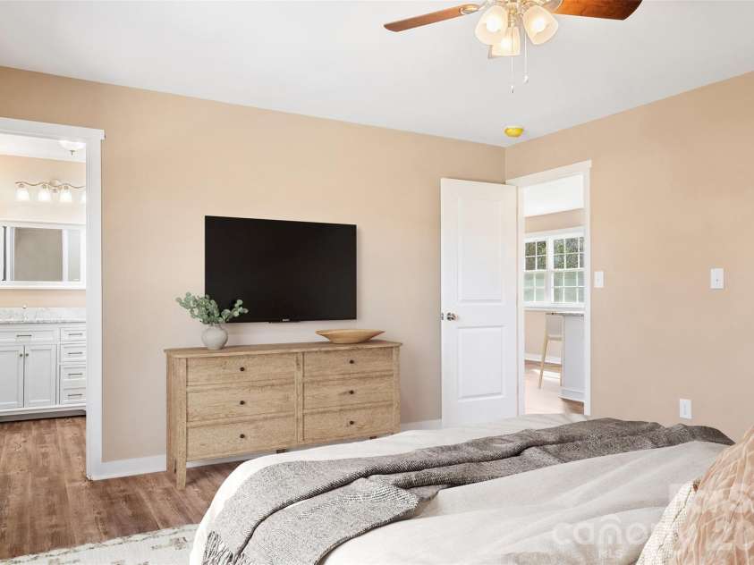 179 Stephens Lane, Thomasville, NC 27360.  MLS# CAR4376803, YatesRealty ID 18948. 