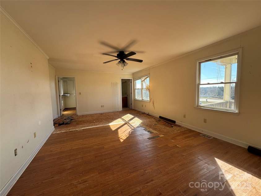 7201 Gilead Road, Huntersville, NC 28078.  MLS# CAR4225185, YatesRealty ID 1895. 