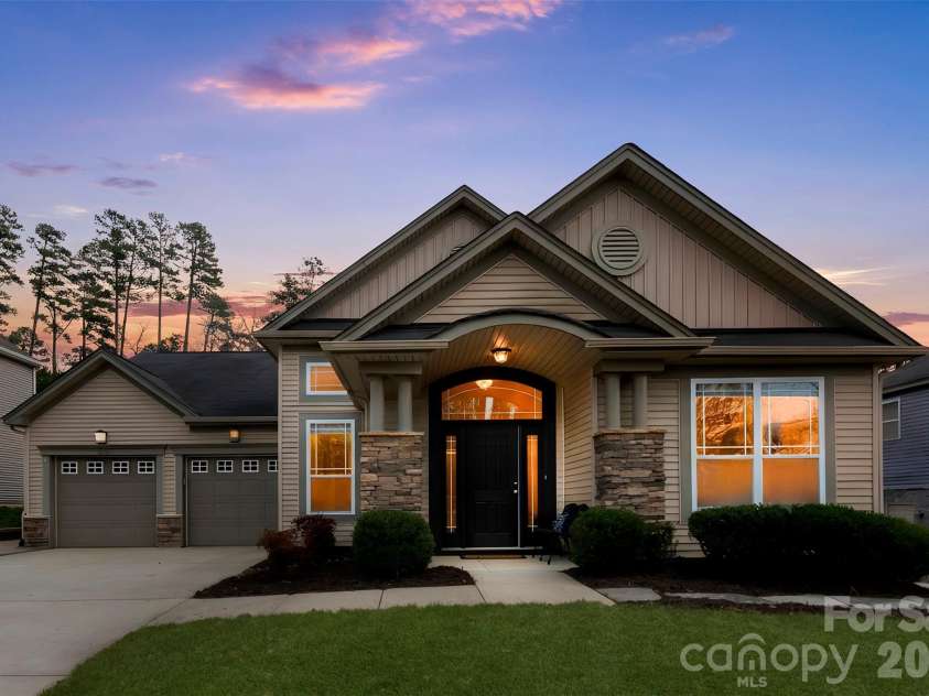 1201 Mckee Farm Lane, Belmont, NC 28012.  MLS# CAR4351148, YatesRealty ID 18950. 