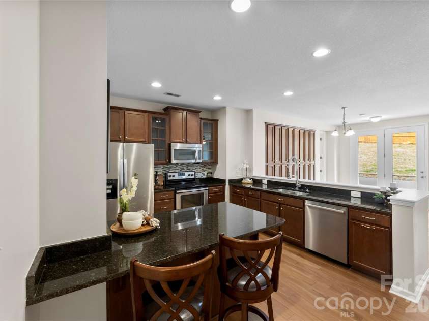 1201 Mckee Farm Lane, Belmont, NC 28012.  MLS# CAR4351148, YatesRealty ID 18950. 