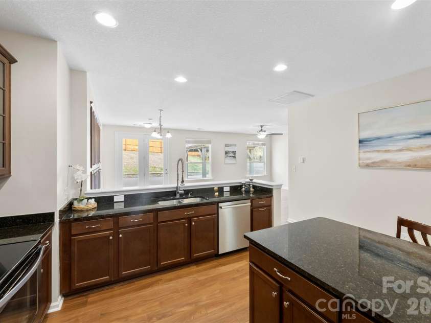 1201 Mckee Farm Lane, Belmont, NC 28012.  MLS# CAR4351148, YatesRealty ID 18950. 