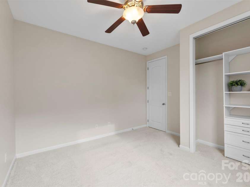 1201 Mckee Farm Lane, Belmont, NC 28012.  MLS# CAR4351148, YatesRealty ID 18950. 