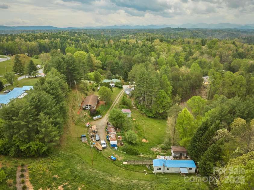 68 Upper White Oak Road, Mars Hill, NC 28754.  MLS# CAR4251808, YatesRealty ID 18950. 