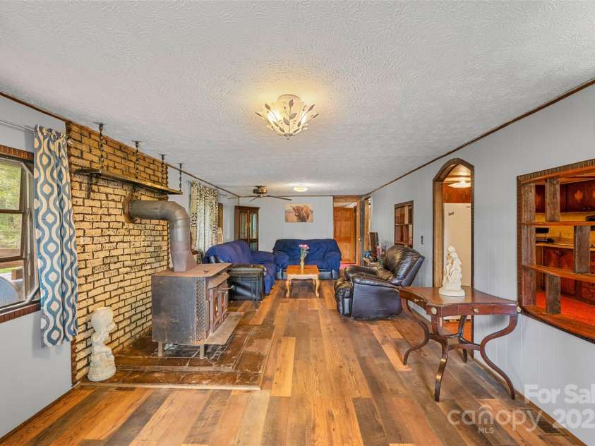 68 Upper White Oak Road, Mars Hill, NC 28754.  MLS# CAR4251808, YatesRealty ID 18950. 