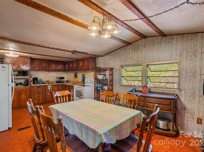 68 Upper White Oak Road, Mars Hill, NC 28754.  MLS# CAR4251808, YatesRealty ID 18950. 