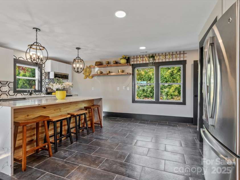 2701 Old North Sharon Amity Road, Charlotte, NC 28205.  MLS# CAR4248104, YatesRealty ID 18951. 