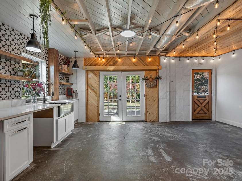 2701 Old North Sharon Amity Road, Charlotte, NC 28205.  MLS# CAR4248104, YatesRealty ID 18951. Pictures Before Flooring Installed