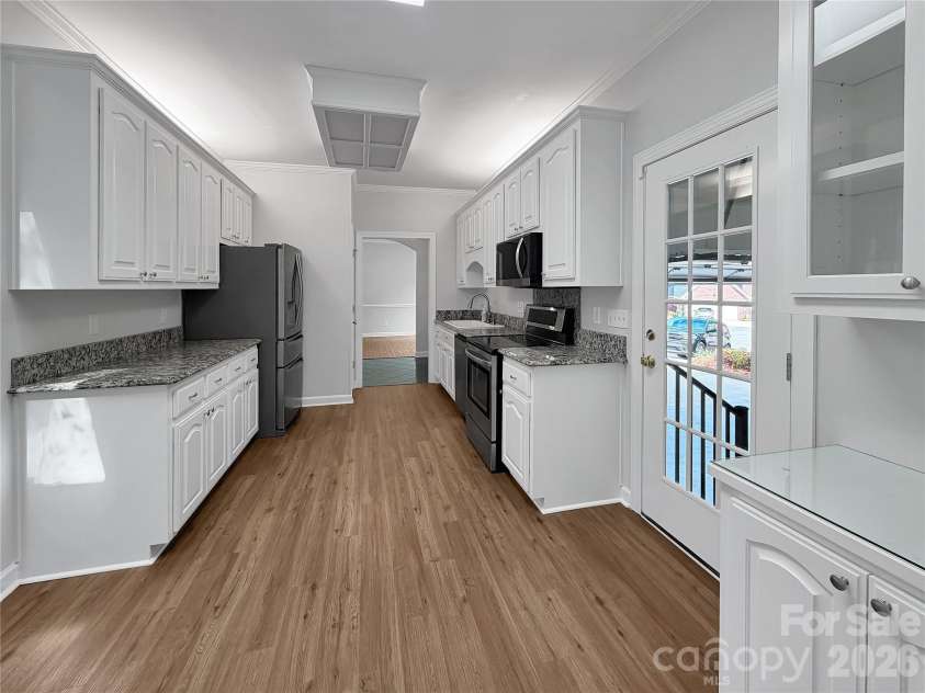 3712 Bryantcole Way, Gastonia, NC 28056.  MLS# CAR4375354, YatesRealty ID 18952. 