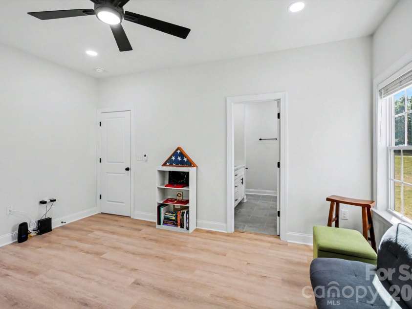 5305 Ridgefall Road, Greensboro, NC 27410.  MLS# CAR4371790, YatesRealty ID 18953. 