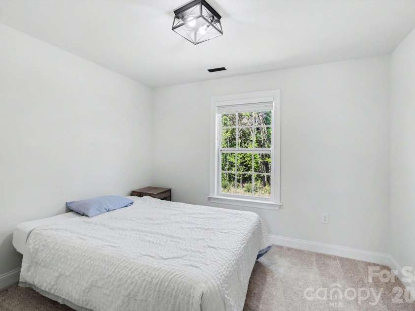 5305 Ridgefall Road, Greensboro, NC 27410.  MLS# CAR4371790, YatesRealty ID 18953. 