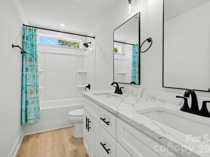 5305 Ridgefall Road, Greensboro, NC 27410.  MLS# CAR4371790, YatesRealty ID 18953. 