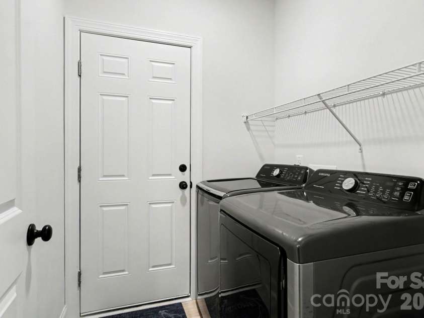5305 Ridgefall Road, Greensboro, NC 27410.  MLS# CAR4371790, YatesRealty ID 18953. 