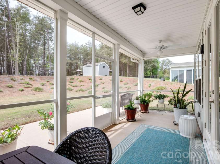 16136 Commodore Drive, Lancaster, SC 29720.  MLS# CAR4365715, YatesRealty ID 18954. 