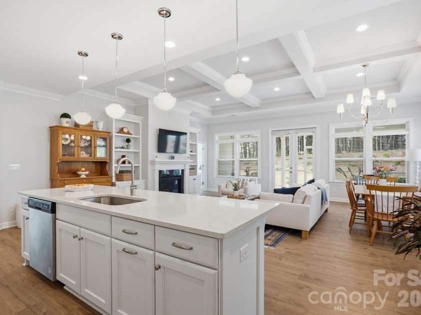 16136 Commodore Drive, Lancaster, SC 29720.  MLS# CAR4365715, YatesRealty ID 18954. 