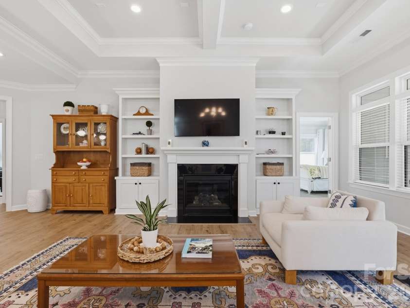 16136 Commodore Drive, Lancaster, SC 29720.  MLS# CAR4365715, YatesRealty ID 18954. 