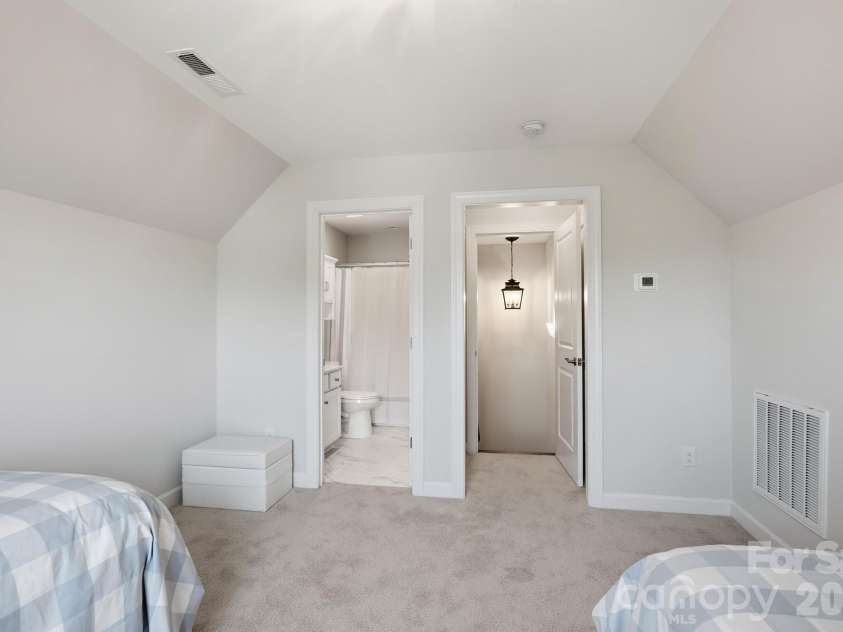 16136 Commodore Drive, Lancaster, SC 29720.  MLS# CAR4365715, YatesRealty ID 18954. 