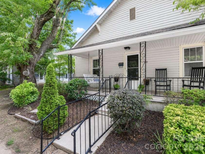 313 Dingler Avenue, Mooresville, NC 28115.  MLS# CAR4317035, YatesRealty ID 18955. 