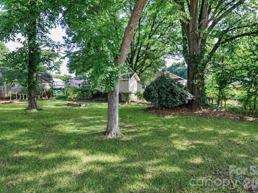 313 Dingler Avenue, Mooresville, NC 28115.  MLS# CAR4317035, YatesRealty ID 18955. 
