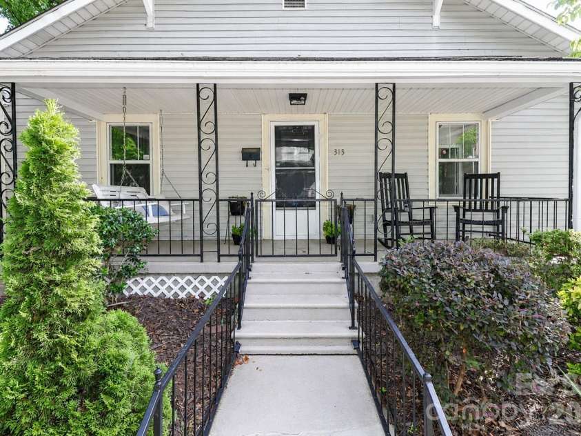 313 Dingler Avenue, Mooresville, NC 28115.  MLS# CAR4317035, YatesRealty ID 18955. /Users/stoup/Desktop/untitled folder 87/Untitled Export/468E67F3-272D-49DE-865D-9207774A34D9-Edit.jpg
