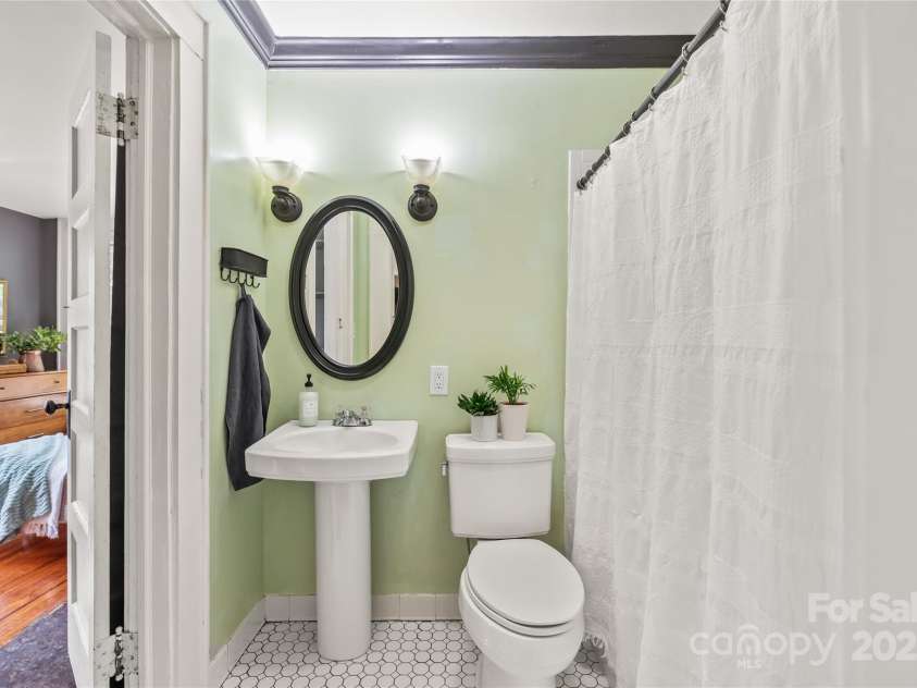 319 Oakland Street, Gastonia, NC 28052.  MLS# CAR4257720, YatesRealty ID 18955. Primary Bathroom