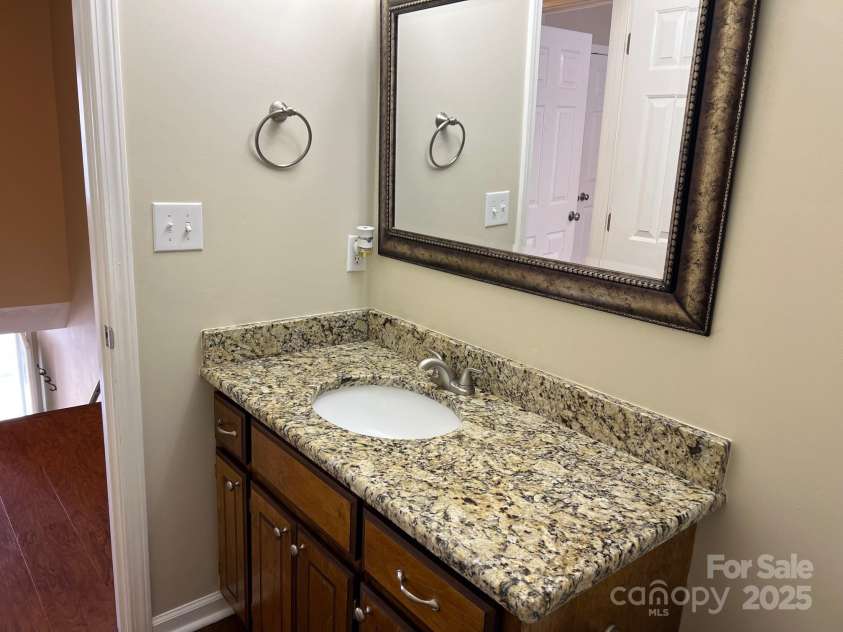 102 Brandywine Drive, Conover, NC 28613.  MLS# CAR4287198, YatesRealty ID 18957. 