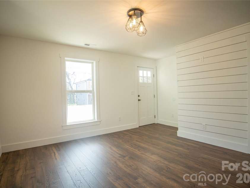 929 Long Street, Salisbury, NC 28144.  MLS# CAR4370414, YatesRealty ID 18957. 