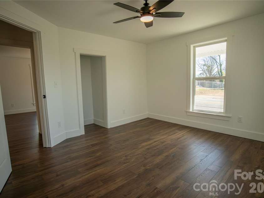 929 Long Street, Salisbury, NC 28144.  MLS# CAR4370414, YatesRealty ID 18957. 