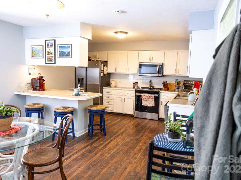 57 Gribble Road, Franklin, NC 28734.  MLS# CAR4253647, YatesRealty ID 18958. 