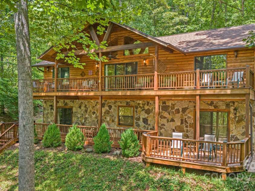 127 Lazy Creek Lane, Murphy, NC 28906.  MLS# CAR4177413, YatesRealty ID 1896. 