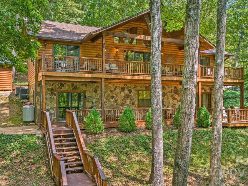 127 Lazy Creek Lane, Murphy, NC 28906.  MLS# CAR4177413, YatesRealty ID 1896. 