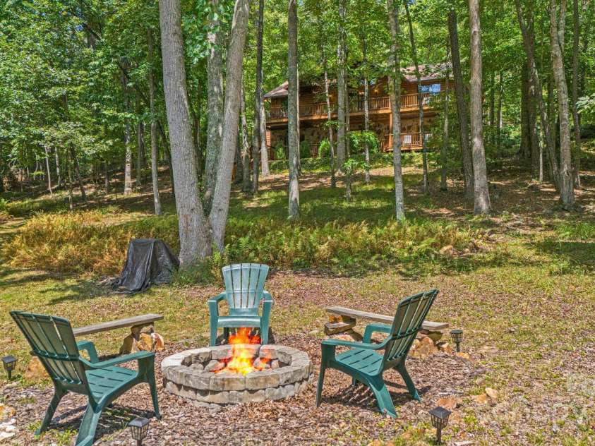 127 Lazy Creek Lane, Murphy, NC 28906.  MLS# CAR4177413, YatesRealty ID 1896. 