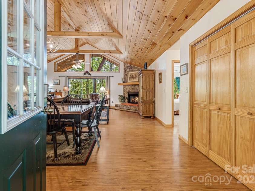 127 Lazy Creek Lane, Murphy, NC 28906.  MLS# CAR4177413, YatesRealty ID 1896. 