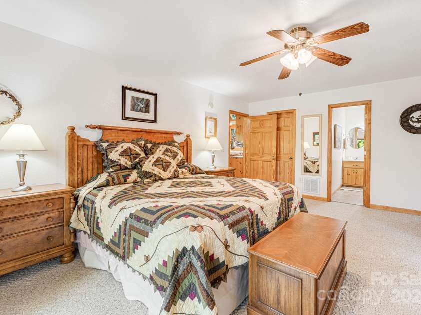 127 Lazy Creek Lane, Murphy, NC 28906.  MLS# CAR4177413, YatesRealty ID 1896. 