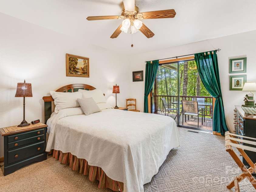 127 Lazy Creek Lane, Murphy, NC 28906.  MLS# CAR4177413, YatesRealty ID 1896. 