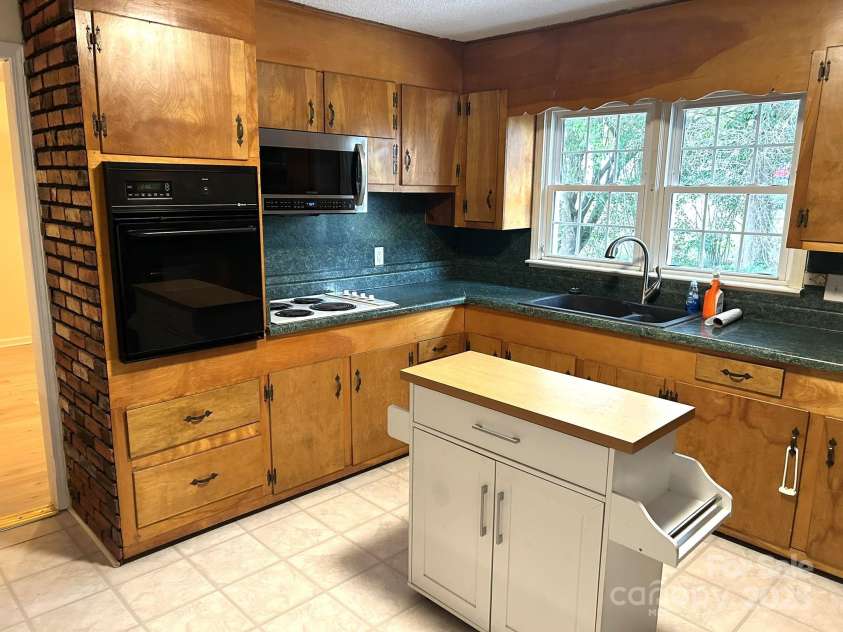 1526 Chase High Road, Forest City, NC 28043.  MLS# CAR4254382, YatesRealty ID 18960. 