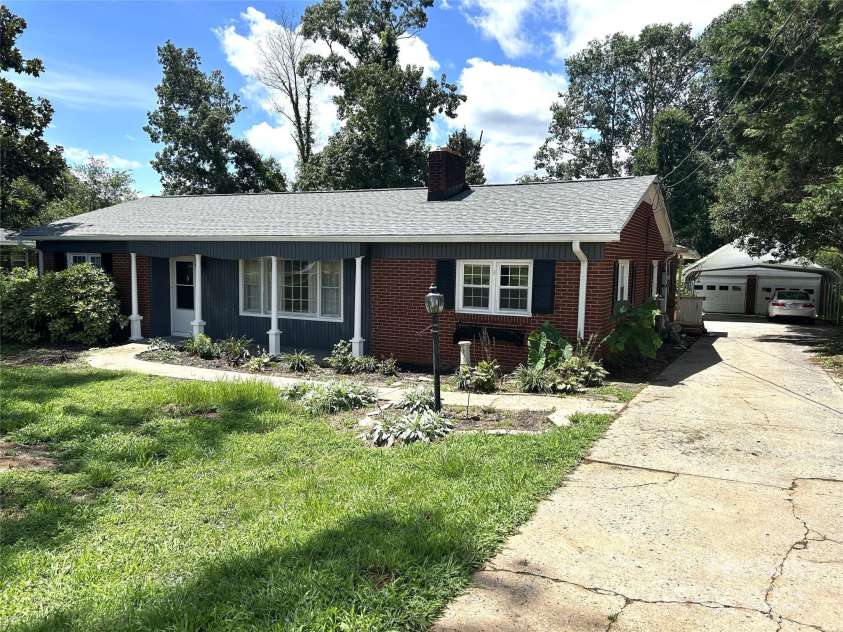1526 Chase High Road, Forest City, NC 28043.  MLS# CAR4254382, YatesRealty ID 18960. 