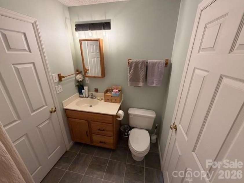 2329 Pinnacle Parkway, Union Mills, NC 28167.  MLS# CAR4250826, YatesRealty ID 18962. Jack & Jill bath access (Upper level)
