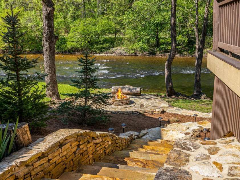 36 Chimney Stone Way, Cullowhee, NC 28723.  MLS# CAR4246484, YatesRealty ID 18966. 