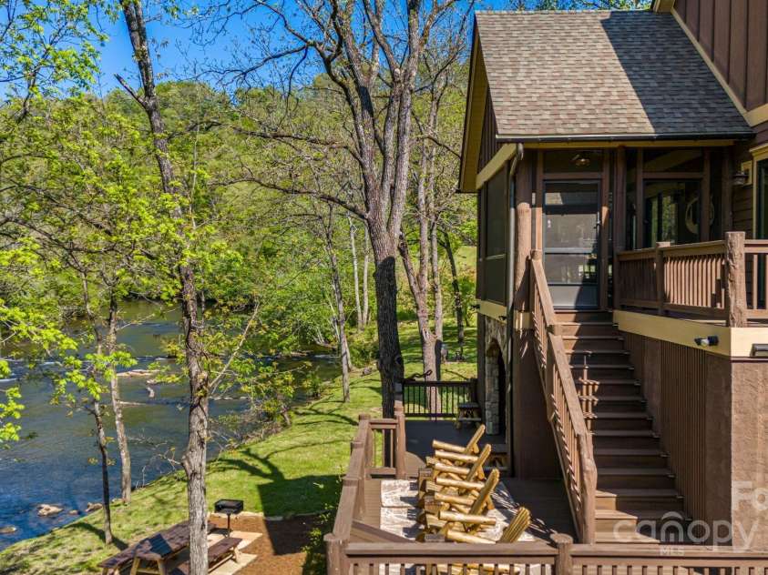 36 Chimney Stone Way, Cullowhee, NC 28723.  MLS# CAR4246484, YatesRealty ID 18966. 