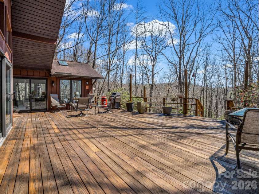 218 Frazier Road, Brevard, NC 28712.  MLS# CAR4366557, YatesRealty ID 18967. 