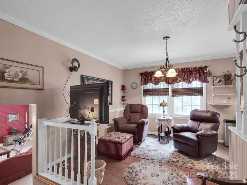 409 Ridge Road, Clover, SC 29710.  MLS# CAR4268763, YatesRealty ID 18967. 