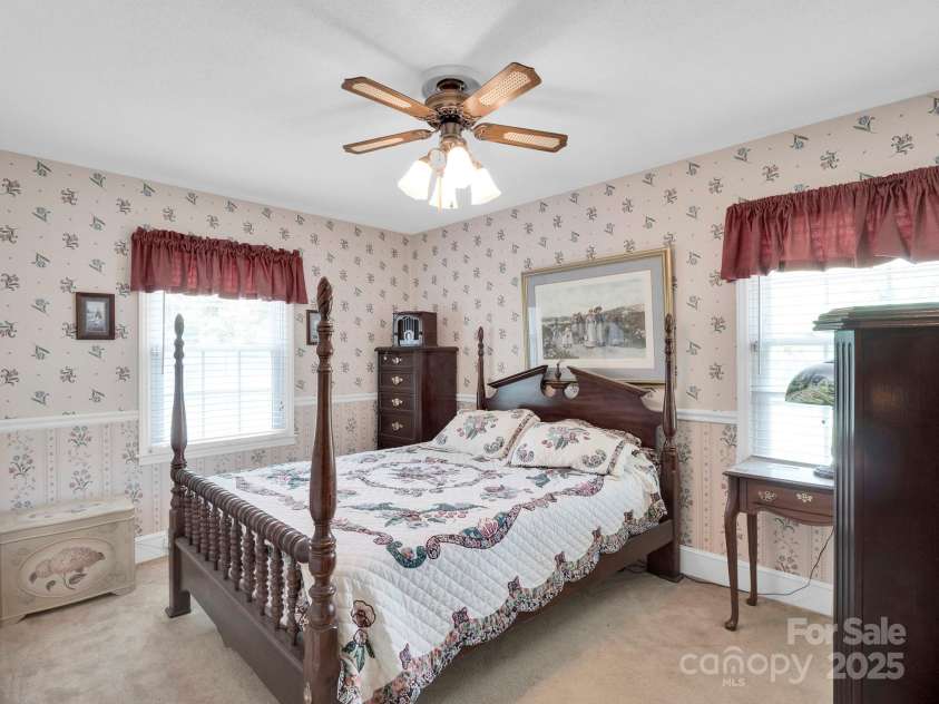 409 Ridge Road, Clover, SC 29710.  MLS# CAR4268763, YatesRealty ID 18967. 