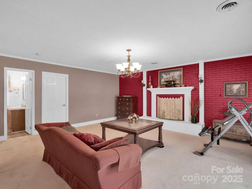 409 Ridge Road, Clover, SC 29710.  MLS# CAR4268763, YatesRealty ID 18967. 