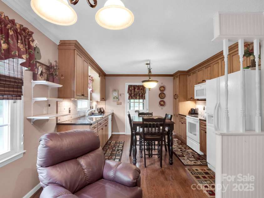 409 Ridge Road, Clover, SC 29710.  MLS# CAR4268763, YatesRealty ID 18967. 