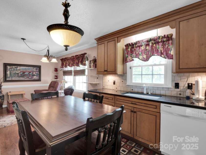 409 Ridge Road, Clover, SC 29710.  MLS# CAR4268763, YatesRealty ID 18967. 