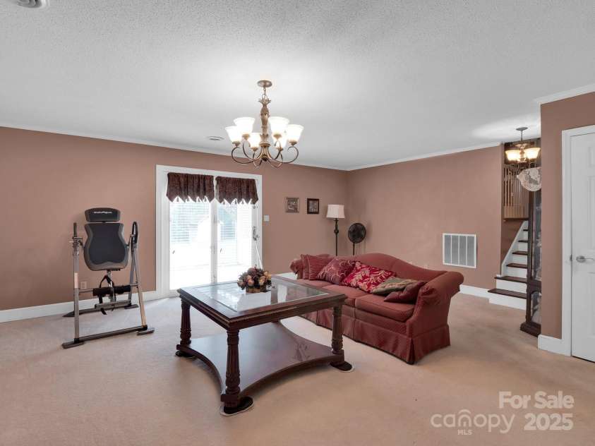 409 Ridge Road, Clover, SC 29710.  MLS# CAR4268763, YatesRealty ID 18967. 