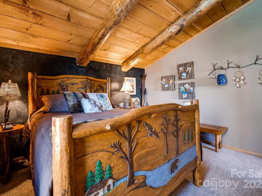 1873 El Miner Drive, Mars Hill, NC 28754.  MLS# CAR4251869, YatesRealty ID 18968. Upper level 2nd bedroom