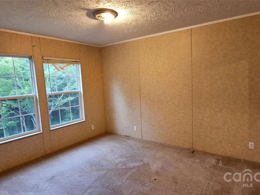 6220 Dekalb Drive, Connelly Springs, NC 28612.  MLS# CAR4269004, YatesRealty ID 18969. 